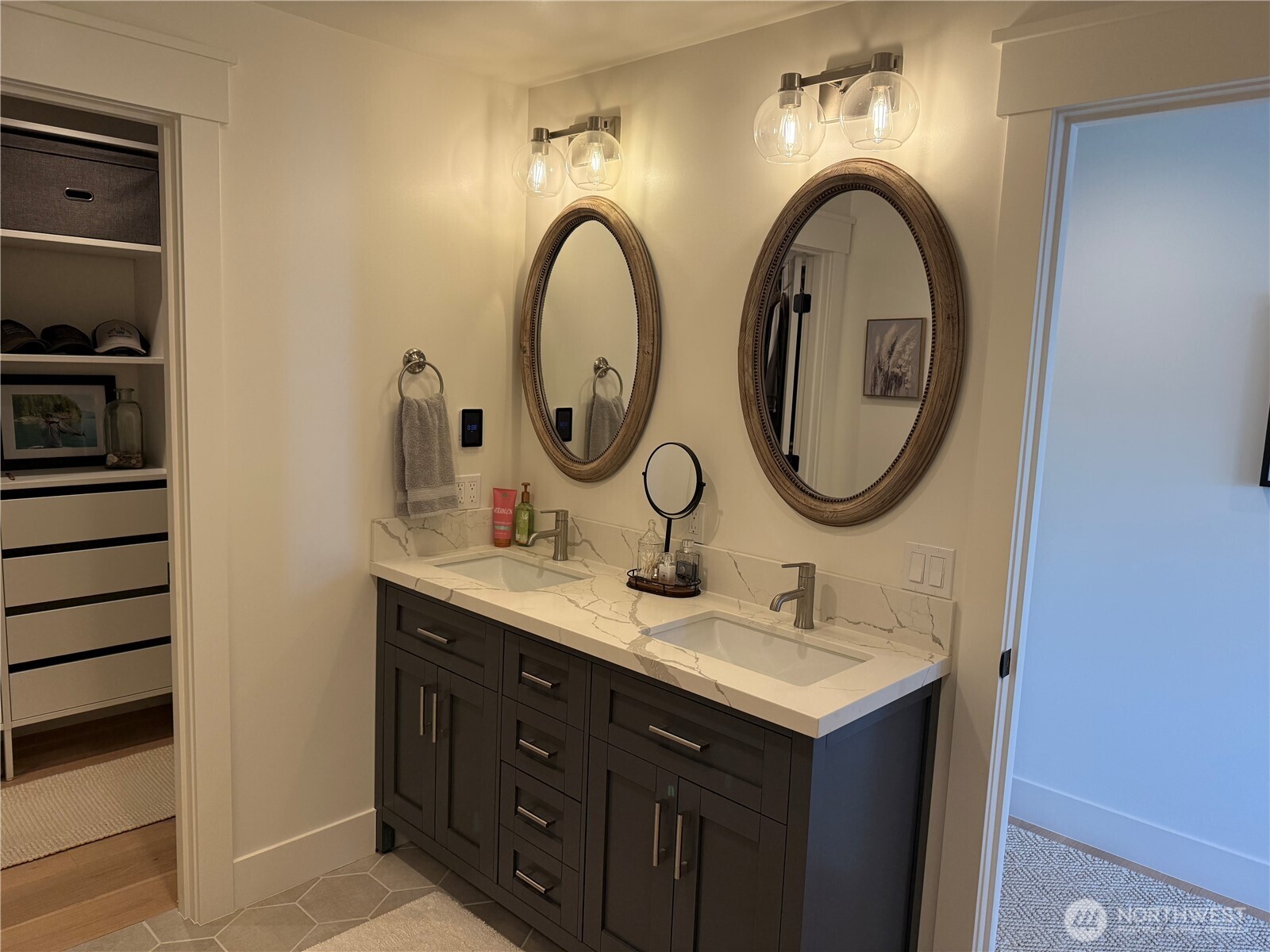 Friday Harbor, Washington, 98250, United States, 2 Bedrooms Bedrooms, ,1 BathroomBathrooms,Residential,For Sale,1829489
