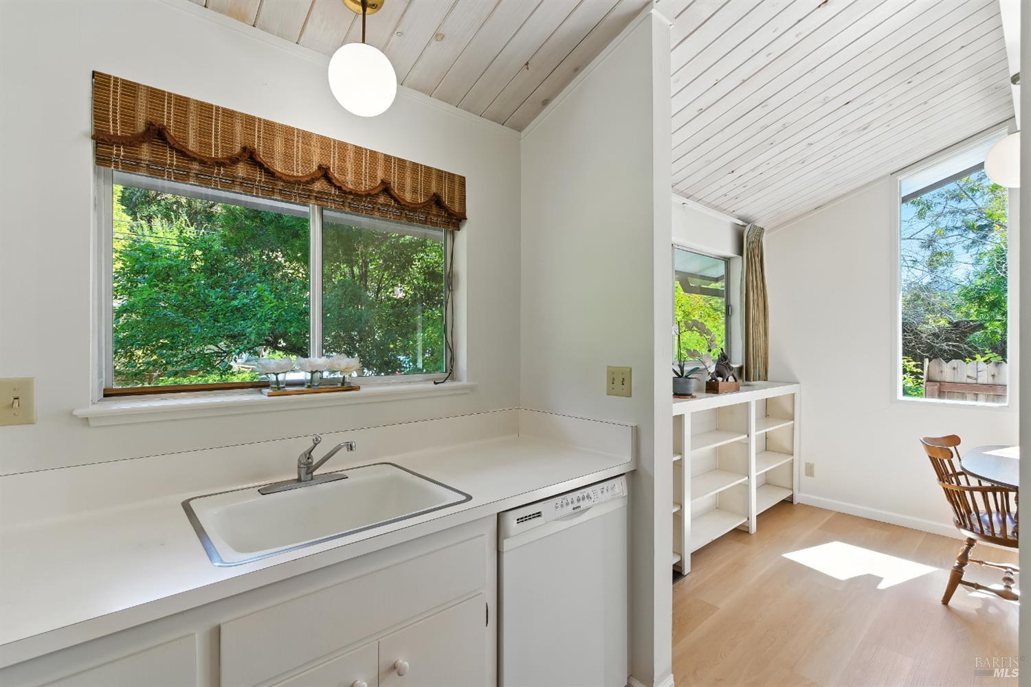 Fairfax, California, 94930, United States, 2 Bedrooms Bedrooms, ,1 BathroomBathrooms,Residential,For Sale,1926139