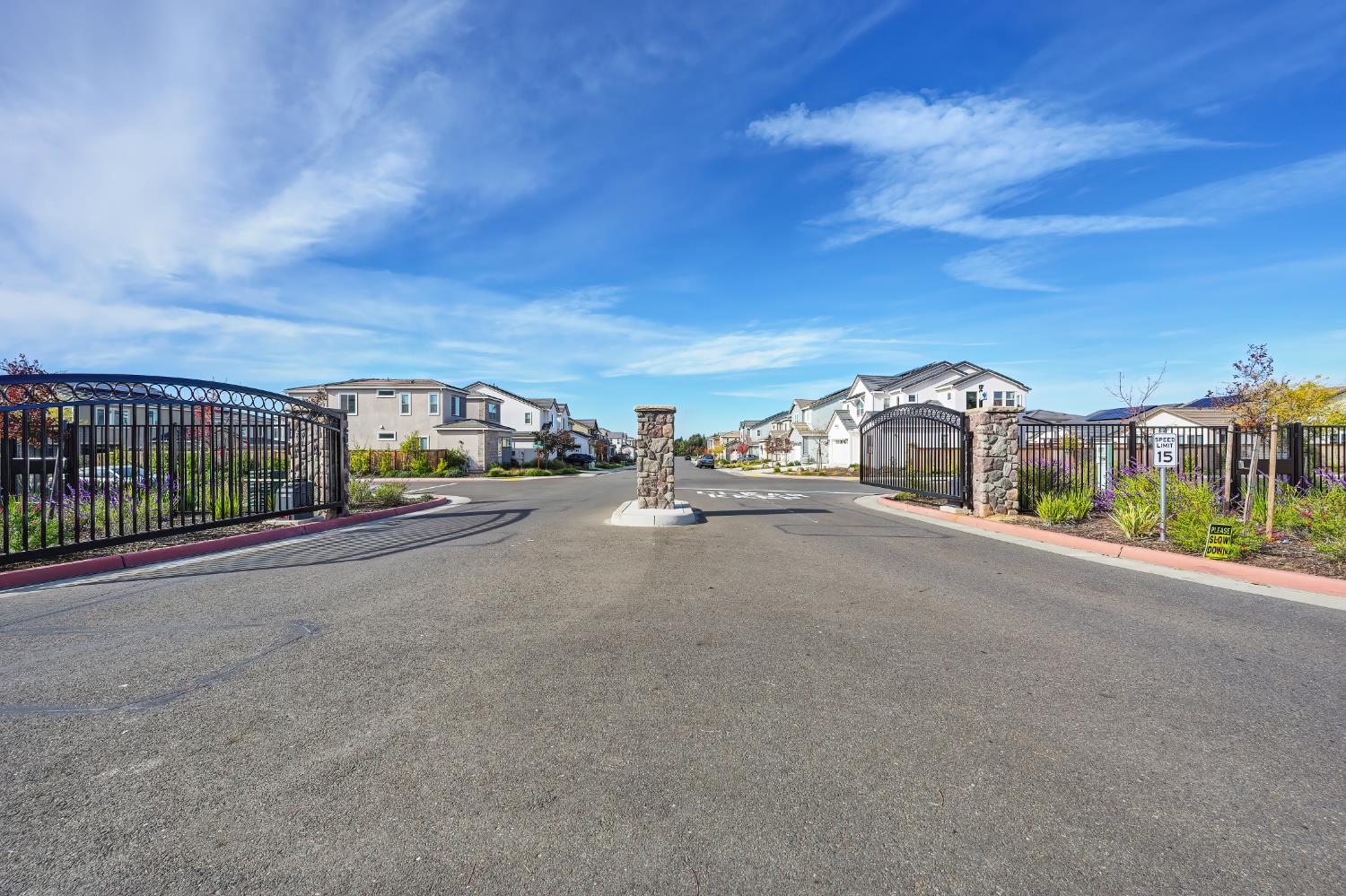 Roseville, California, 95747, United States, 4 Bedrooms Bedrooms, ,4 BathroomsBathrooms,Residential,For Sale,1992933