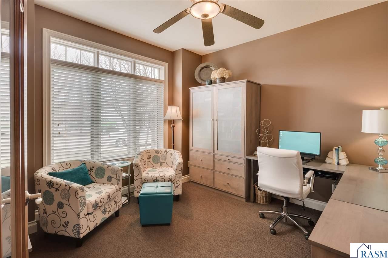 Mankato, Minnesota, 56001, United States, 3 Bedrooms Bedrooms, ,2 BathroomsBathrooms,Residential,For Sale,1982289