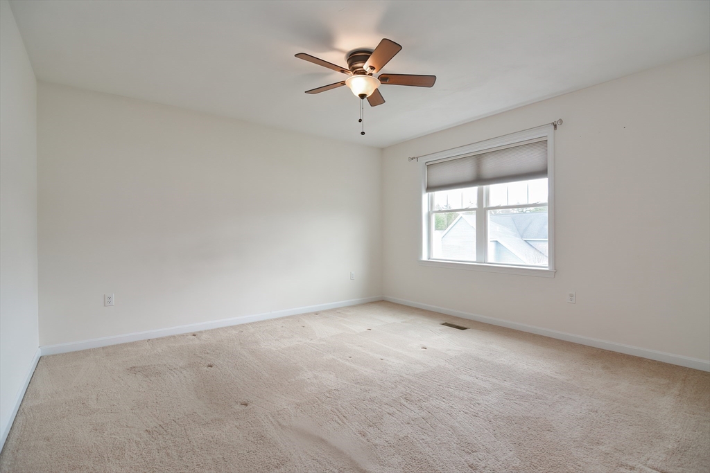 Rockland, Massachusetts, 02370, United States, 4 Bedrooms Bedrooms, ,3 BathroomsBathrooms,Residential,For Sale,1942802
