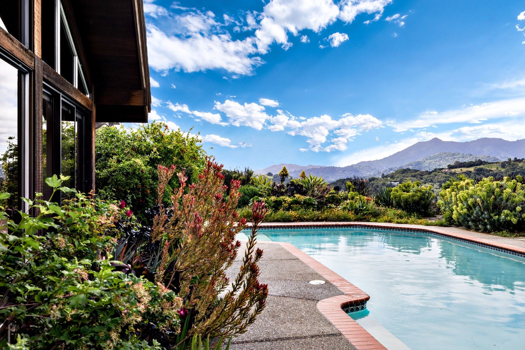  Secluded San Anselmo Estate With 270 Degree Panoramic Views On Almost Four Acres - 物件實景
