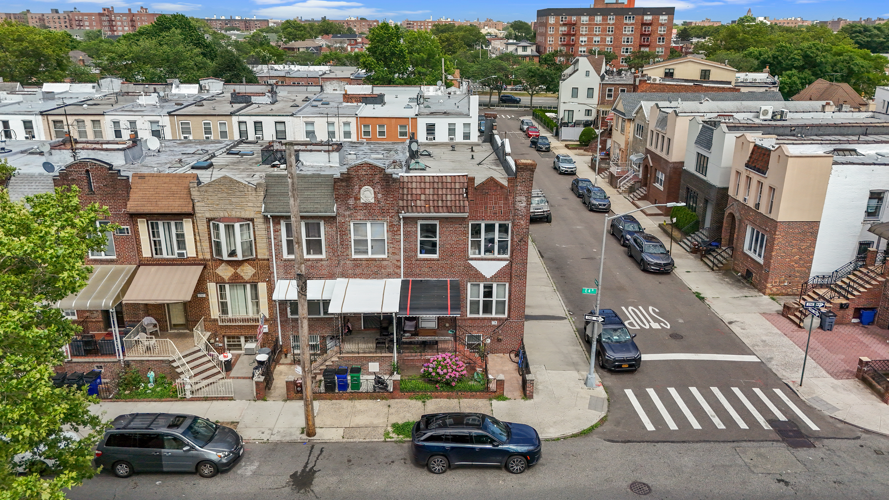Brooklyn, New York, 11223, United States, 5 Bedrooms Bedrooms, ,4 BathroomsBathrooms,Residential,For Sale,1977618