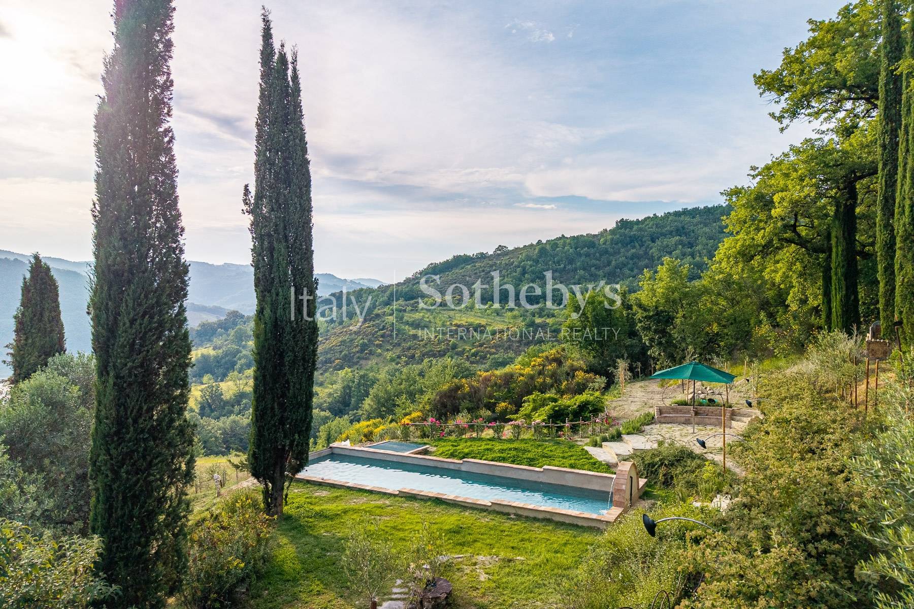  Stunning lake view historic renovated farmhouse with pool - 物件實景