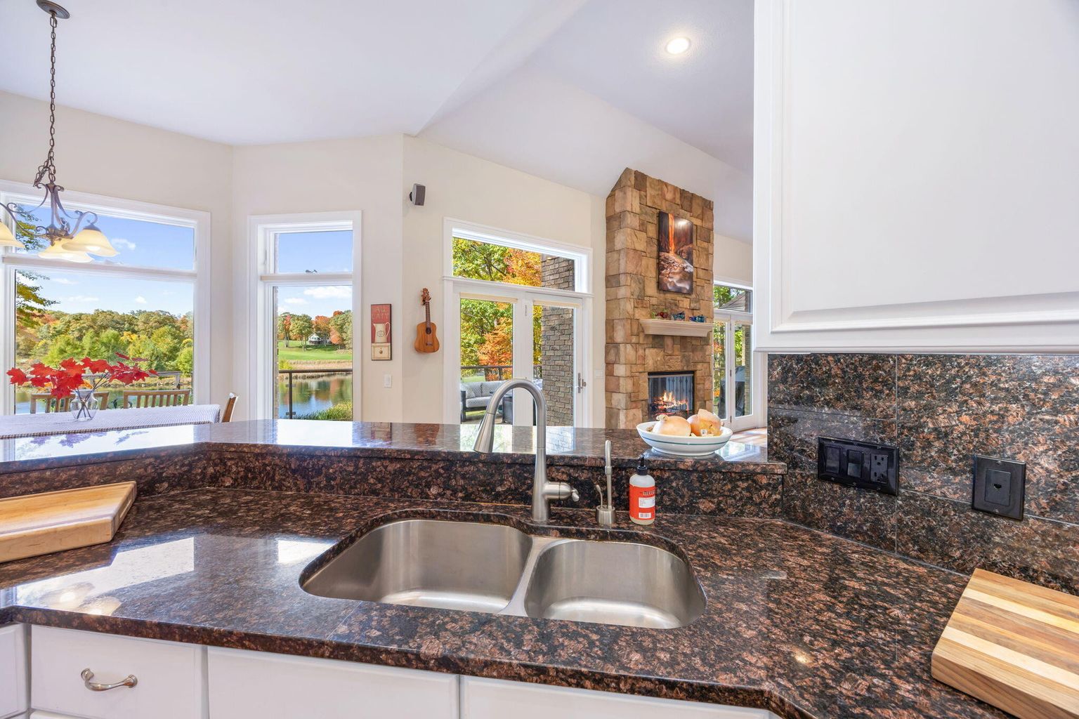 Canadian Lakes, Michigan, 49346, United States, 5 Bedrooms Bedrooms, ,6 BathroomsBathrooms,Residential,For Sale,1981298