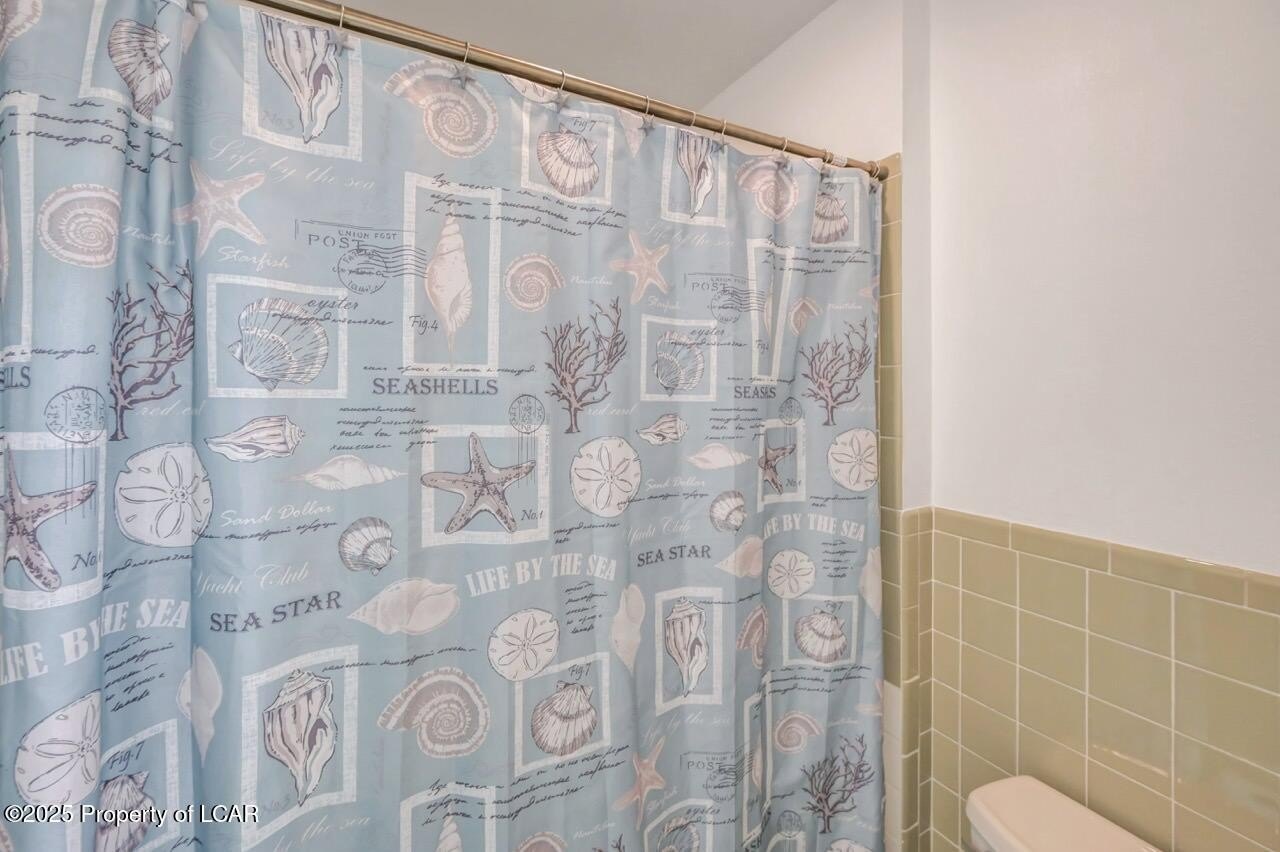 Sugarloaf, Pennsylvania, 18249, United States, 4 Bedrooms Bedrooms, ,3 BathroomsBathrooms,Residential,For Sale,1996756