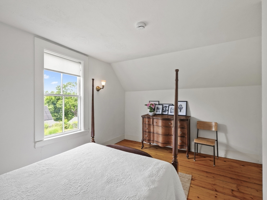 Concord, Massachusetts, 01742, United States, 3 Bedrooms Bedrooms, ,1 BathroomBathrooms,Residential,For Sale,1896713