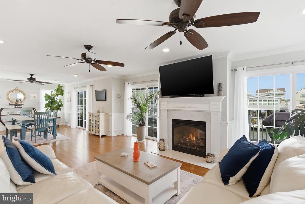 Manahawkin, New Jersey, 08050, United States, 4 Bedrooms Bedrooms, ,3 BathroomsBathrooms,Residential,For Sale,2005784