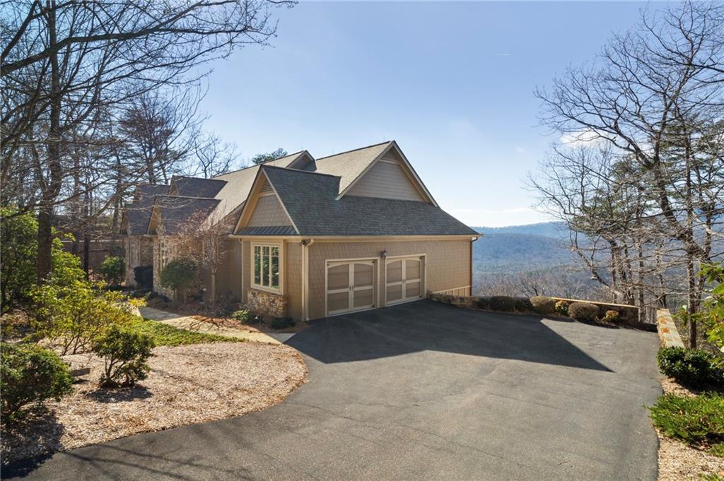 Big Canoe, Georgia, 30143, United States, 5 Bedrooms Bedrooms, ,4 BathroomsBathrooms,Residential,For Sale,1975403