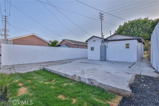 Los Angeles, California, 90002, United States, 3 Bedrooms Bedrooms, ,2 BathroomsBathrooms,Residential,For Sale,1928676