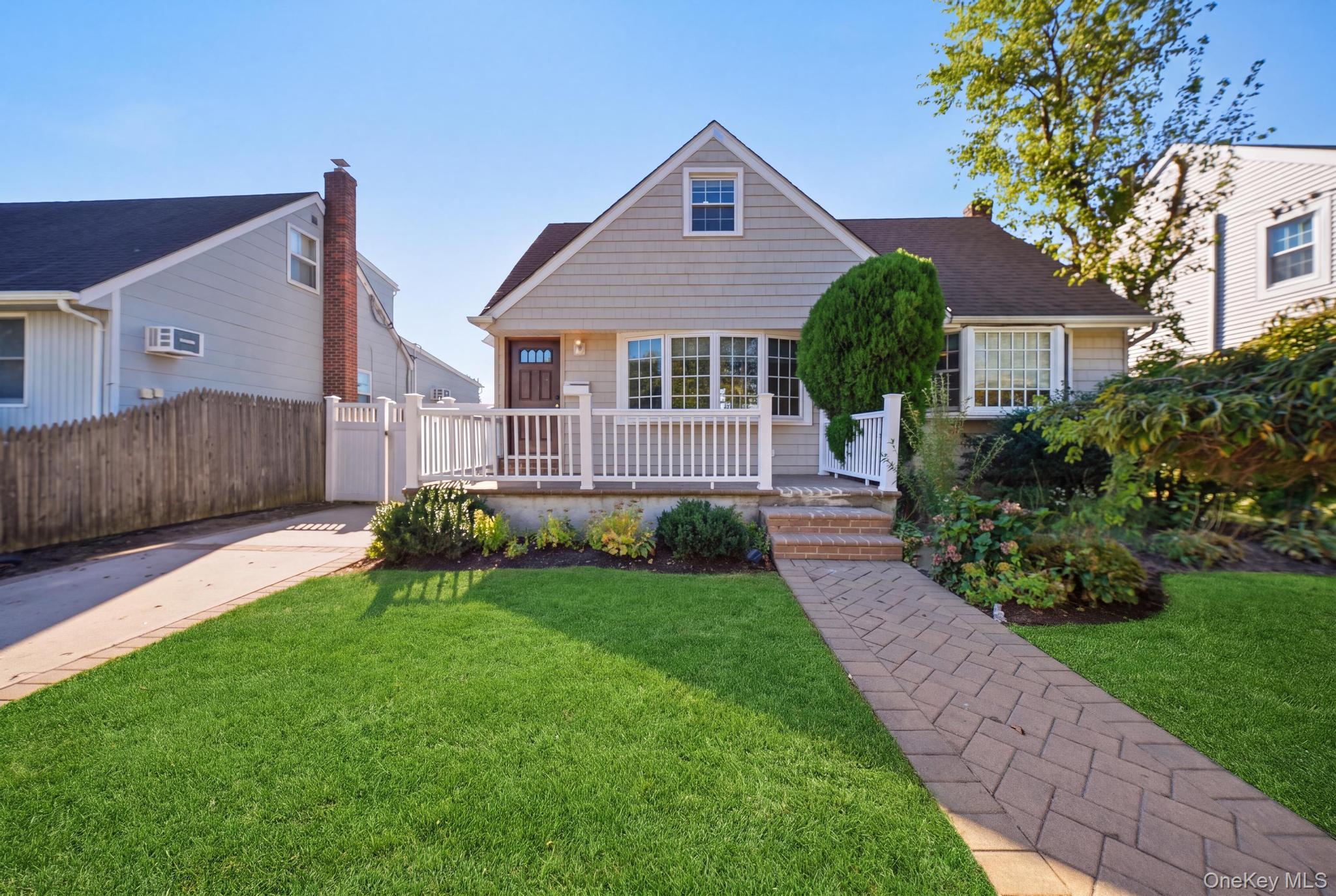 Market St, Long Beach, NY 11561