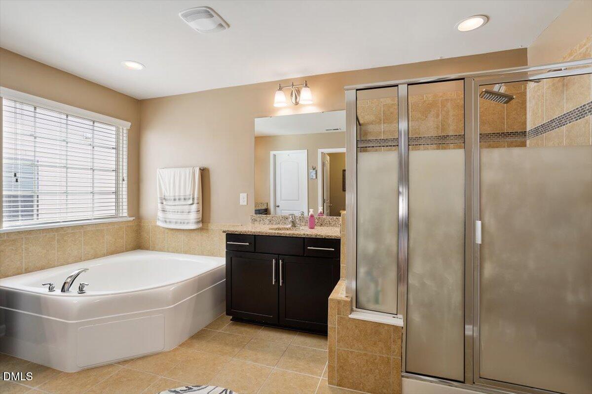 Cary, North Carolina, 27519, United States, 6 Bedrooms Bedrooms, ,4 BathroomsBathrooms,Residential,For Sale,1988083