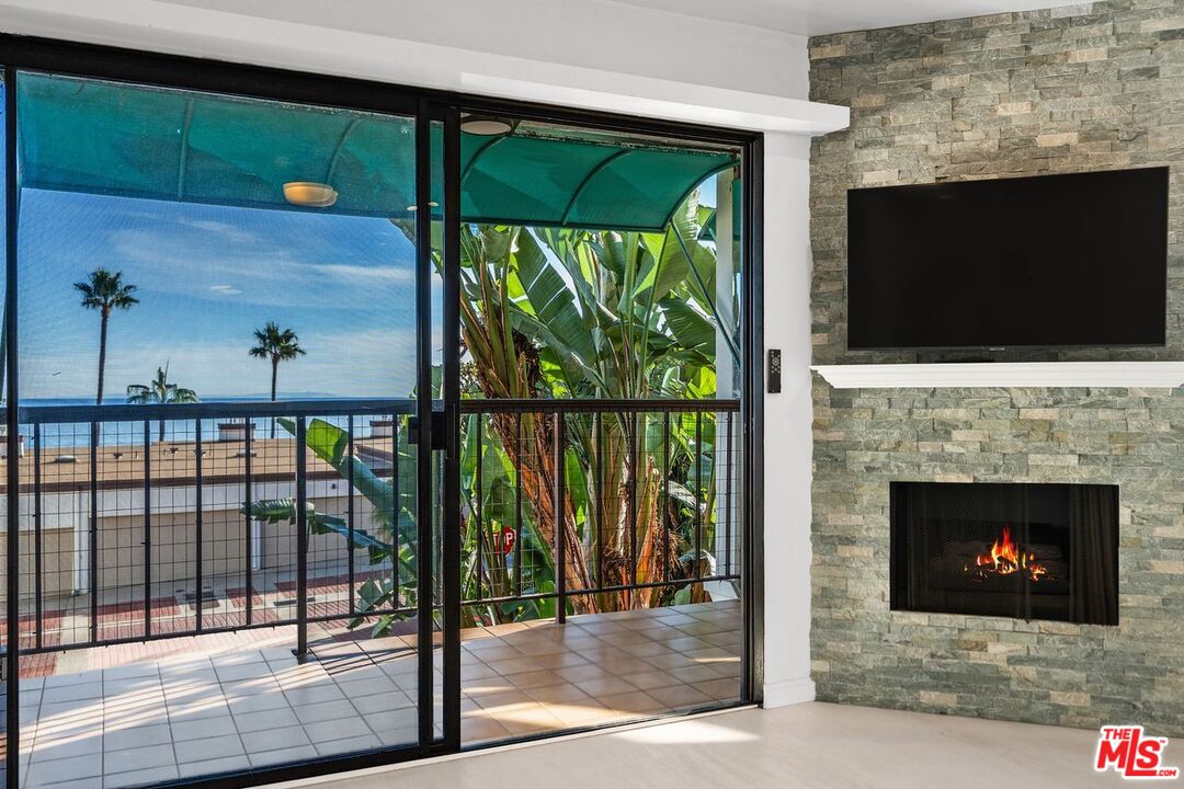 Malibu, California, 90265, United States, ,1 BathroomBathrooms,Residential,For Sale,1999798