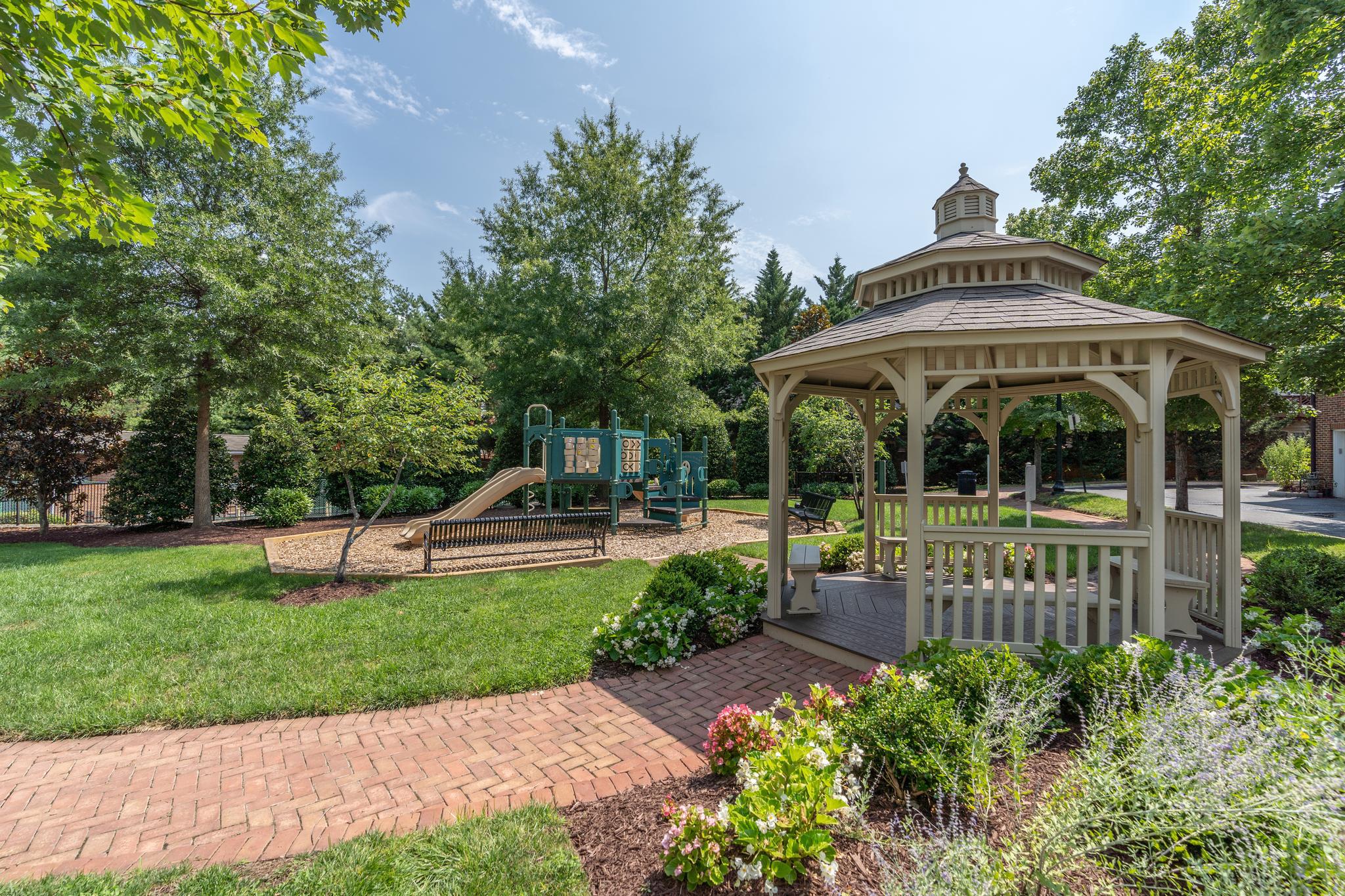  1845 Potomac Greens Drive, Alexandria, VA, 22314 - 物件實景
