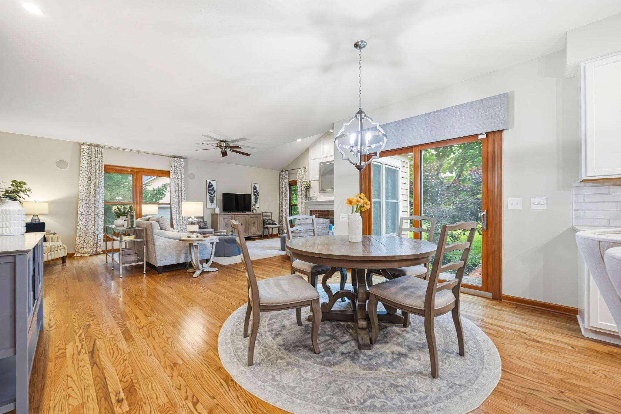 Lewis Center, Ohio, 43035, United States, 4 Bedrooms Bedrooms, ,2 BathroomsBathrooms,Residential,For Sale,2048697