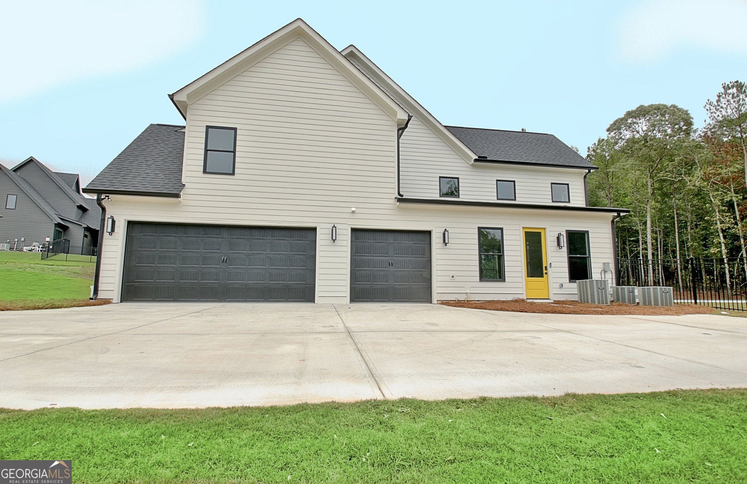 Tyrone, Georgia, 30290, United States, 6 Bedrooms Bedrooms, ,6 BathroomsBathrooms,Residential,For Sale,1859039