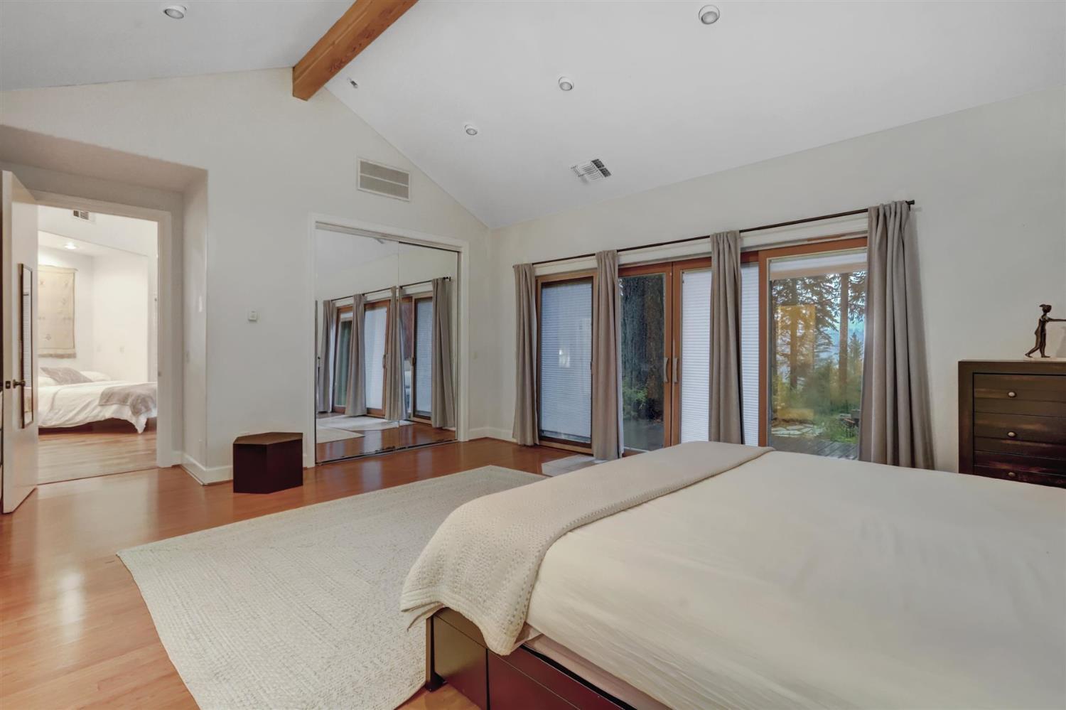 Nevada City, California, 95959, United States, 6 Bedrooms Bedrooms, ,5 BathroomsBathrooms,Residential,For Sale,1997761