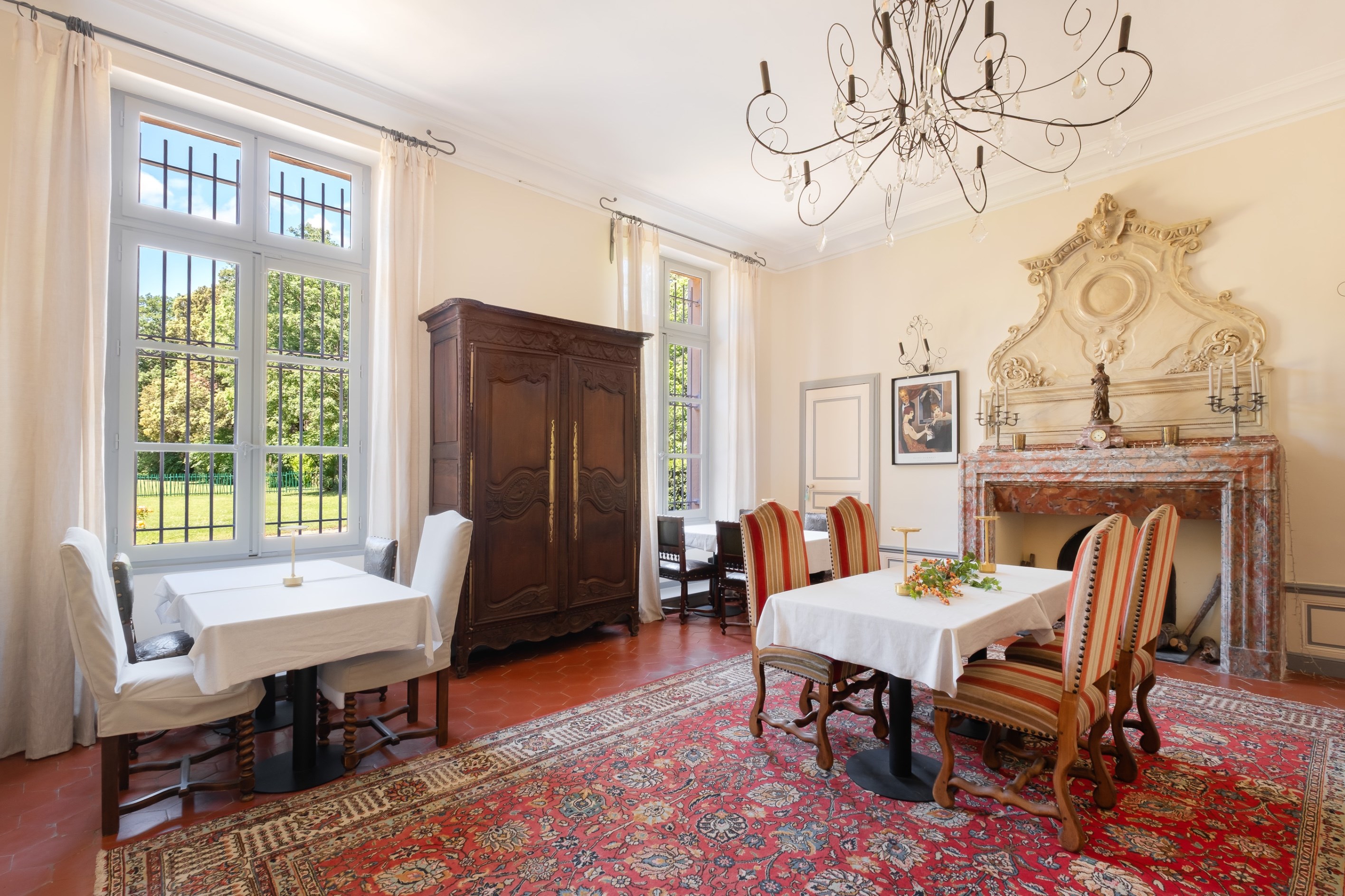 Pézenas 17TH-Century Chateau  Exceptional Estate & Hospitality Opportunity - 物件實景