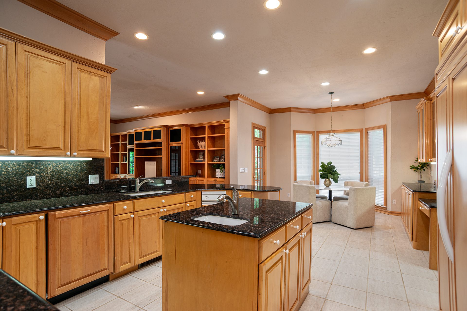 Stillwater, Oklahoma, 74074, United States, 5 Bedrooms Bedrooms, ,4 BathroomsBathrooms,Residential,For Sale,1981568