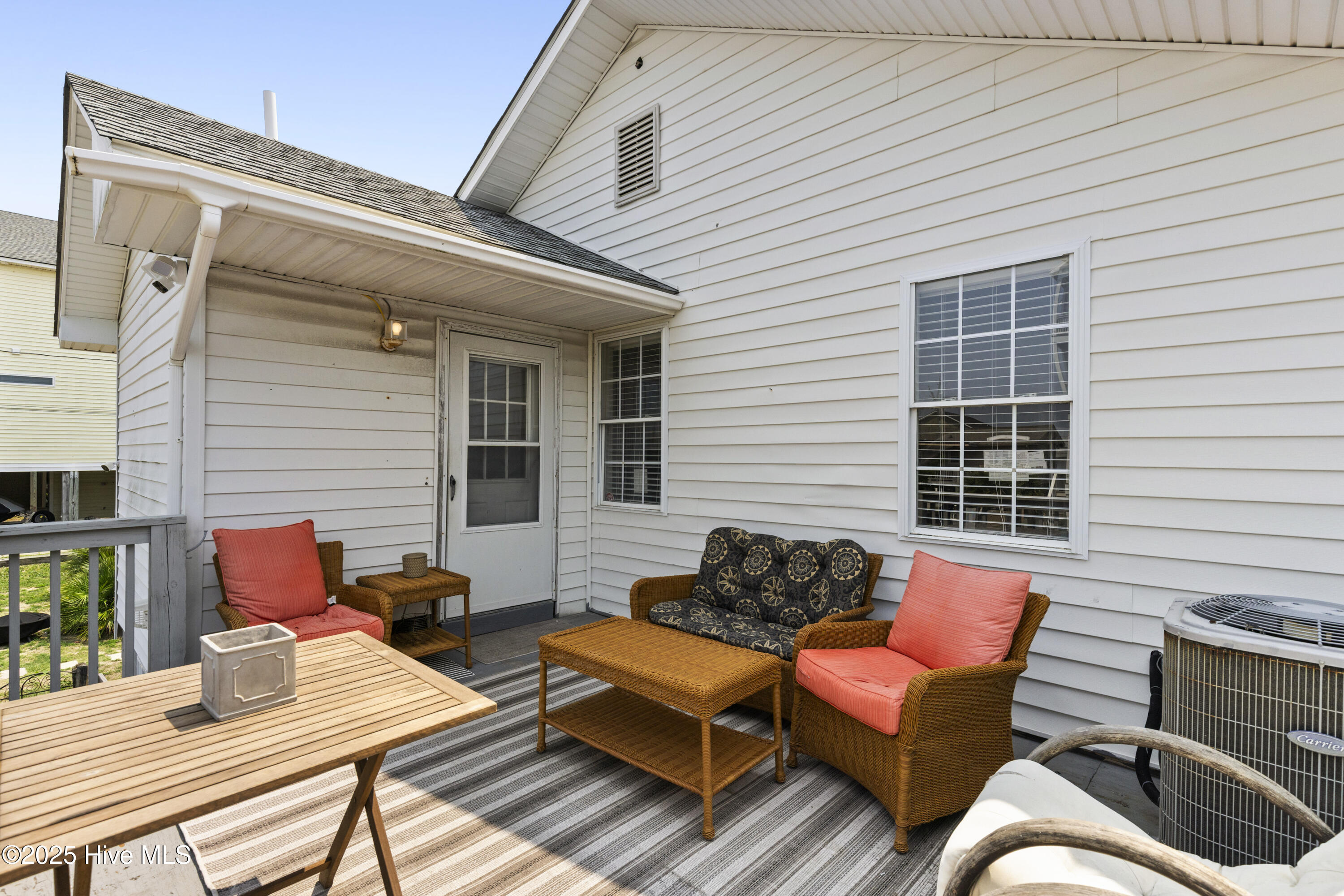 Carolina Beach, North Carolina, 28428, United States, 3 Bedrooms Bedrooms, ,2 BathroomsBathrooms,Residential,For Sale,1837504