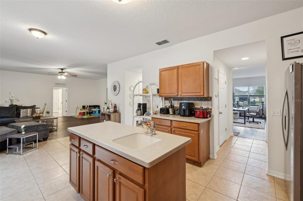 Leesburg, Florida, 34748, United States, 6 Bedrooms Bedrooms, ,5 BathroomsBathrooms,Residential,For Sale,1785536