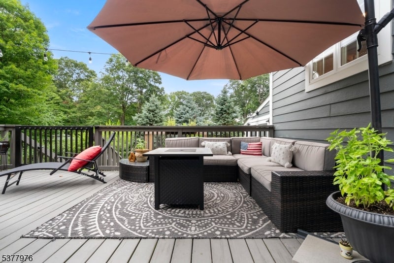 Randolph Twp., New Jersey, 07869, United States, 3 Bedrooms Bedrooms, ,2 BathroomsBathrooms,Residential,For Sale,1944786