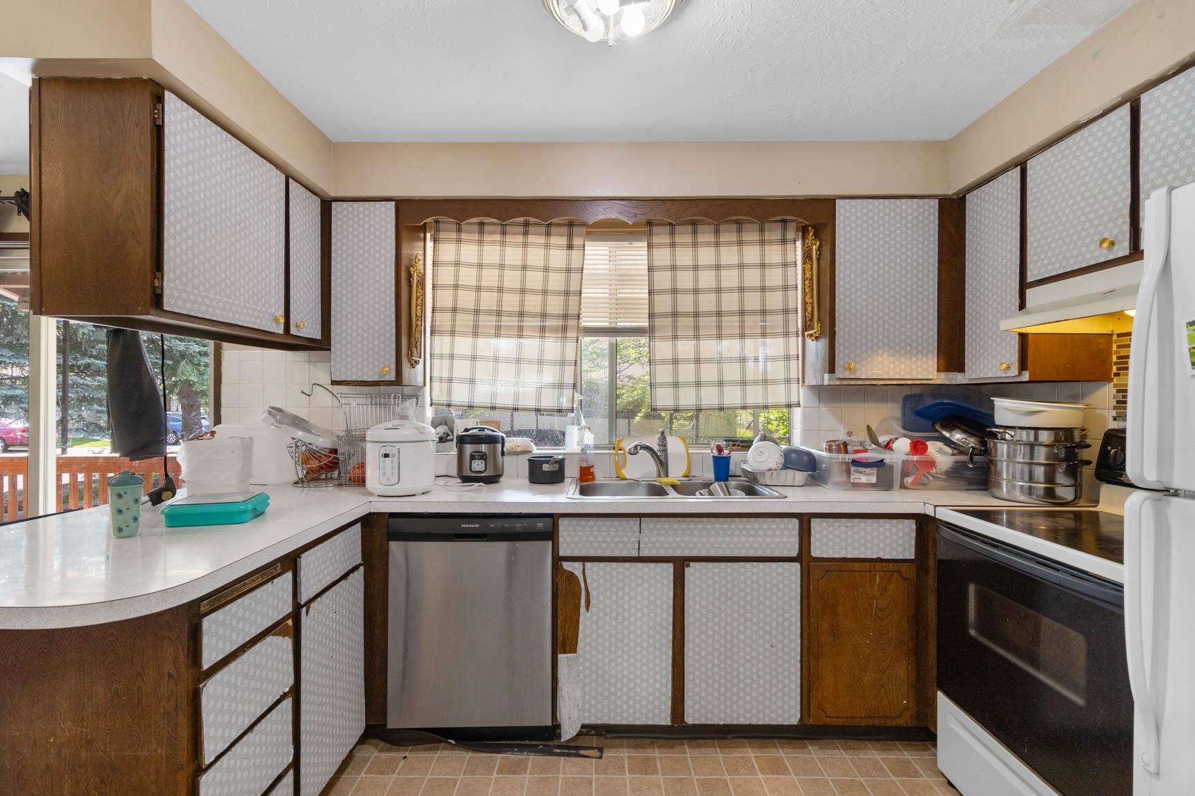 Spokane, Washington, 99218, United States, ,Residential,For Sale,1868872