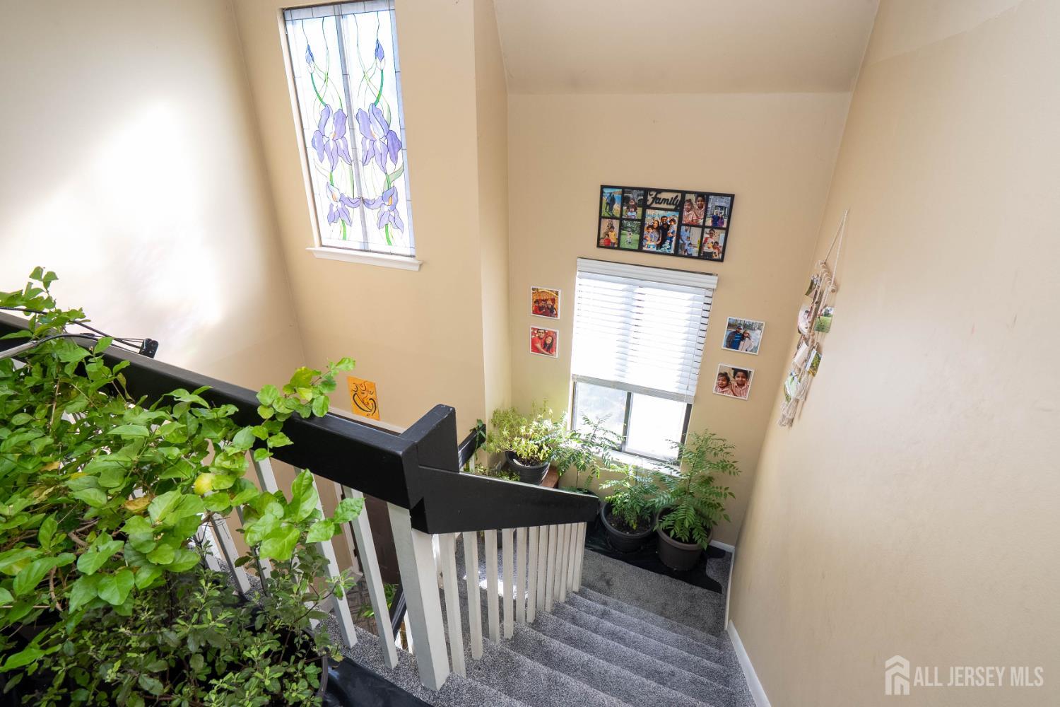 Edison, New Jersey, 08820, United States, 2 Bedrooms Bedrooms, ,3 BathroomsBathrooms,Residential,For Sale,1987330