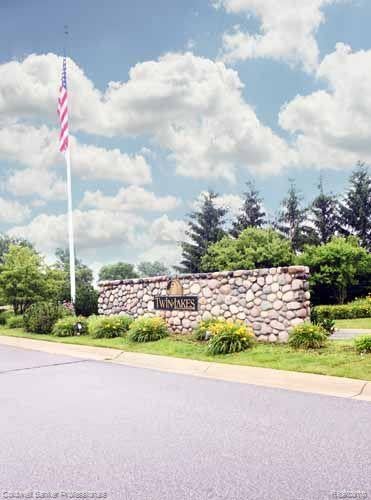 Oakland, Michigan, 48363, United States, 4 Bedrooms Bedrooms, ,6 BathroomsBathrooms,Residential,For Sale,1986538