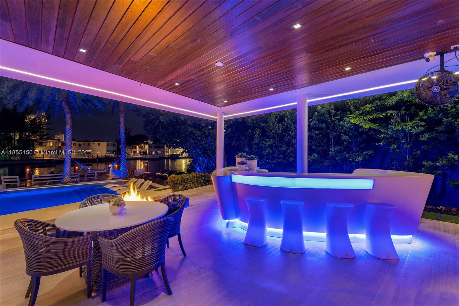 Miami Beach, Florida, 33140, United States, 5 Bedrooms Bedrooms, ,8 BathroomsBathrooms,Residential,For Sale,1918042