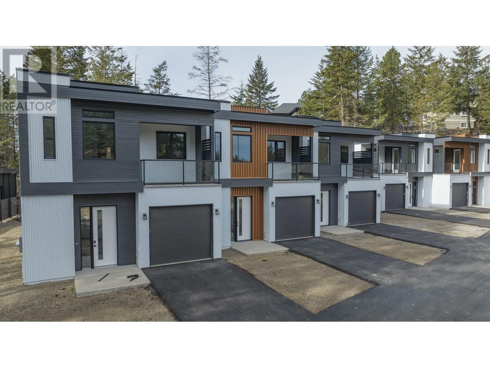 VERNON, British Columbia, V1H 1E2, CA, 3 Bedrooms Bedrooms, ,2 BathroomsBathrooms,Residential,For Sale,1836686