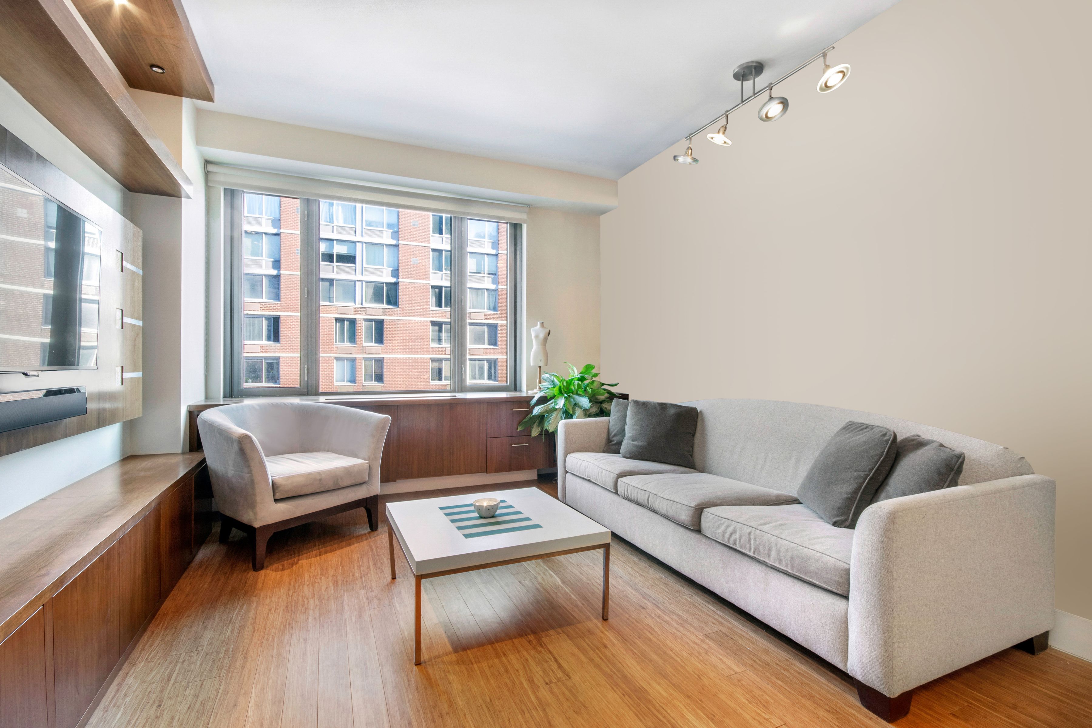  One Bedroom + Home Office Chelsea Condop - 物件實景