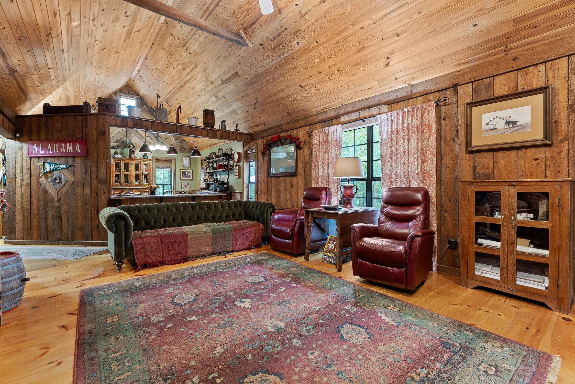 Mentone, Alabama, 35984, United States, 3 Bedrooms Bedrooms, ,2 BathroomsBathrooms,Residential,For Sale,1977298