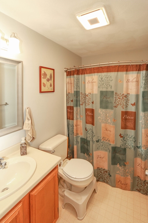 Merrimac, Massachusetts, 01860, United States, 3 Bedrooms Bedrooms, ,3 BathroomsBathrooms,Residential,For Sale,1976676