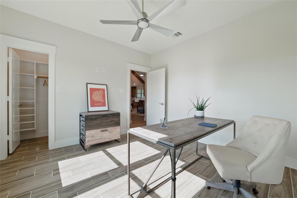 Weatherford, Texas, 76087, United States, 4 Bedrooms Bedrooms, ,3 BathroomsBathrooms,Residential,For Sale,1888737