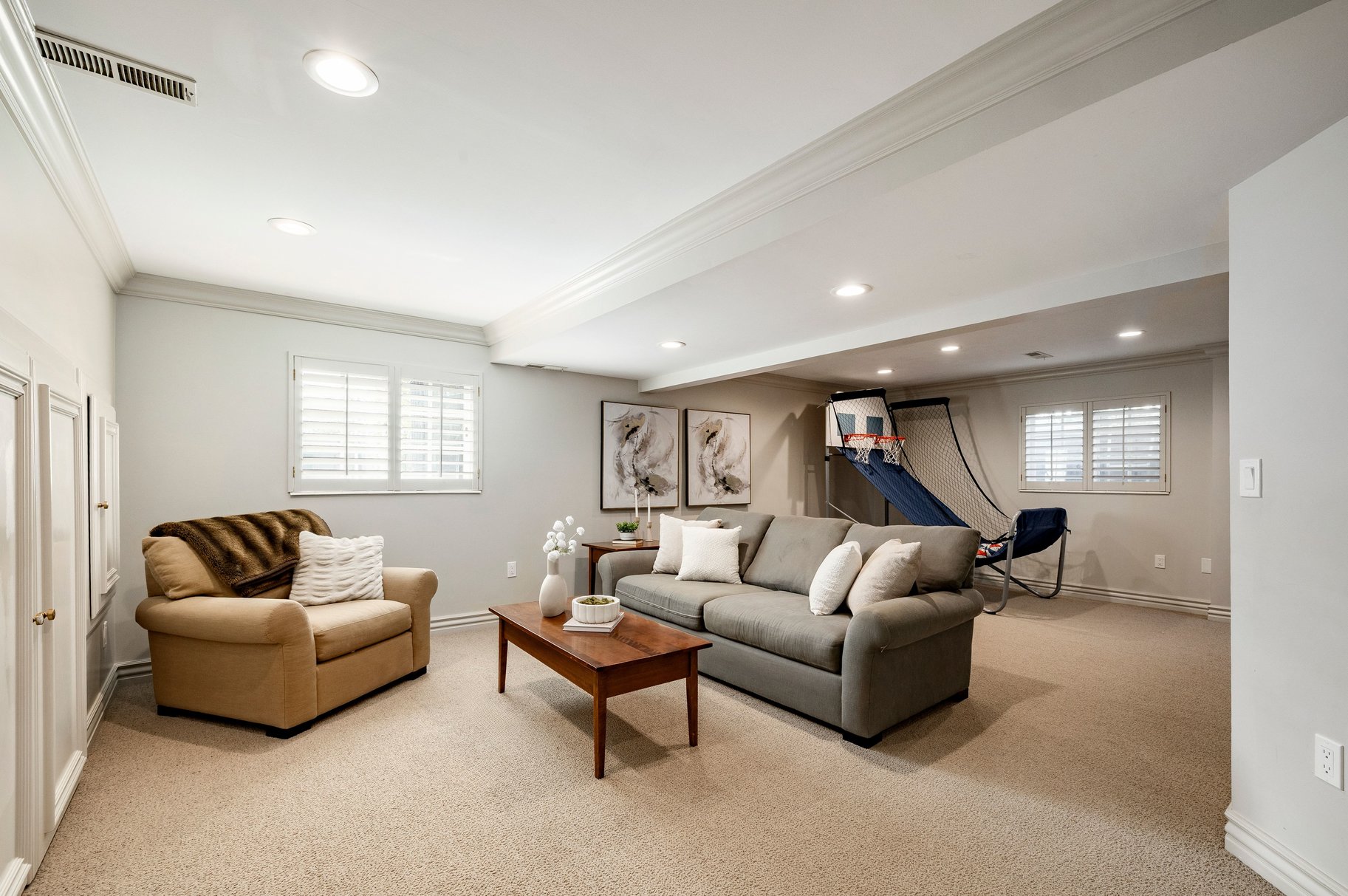  BEAUTIFULLY UPDATED FEDERAL HEIGHTS TWO STORY HOME - 物件實景