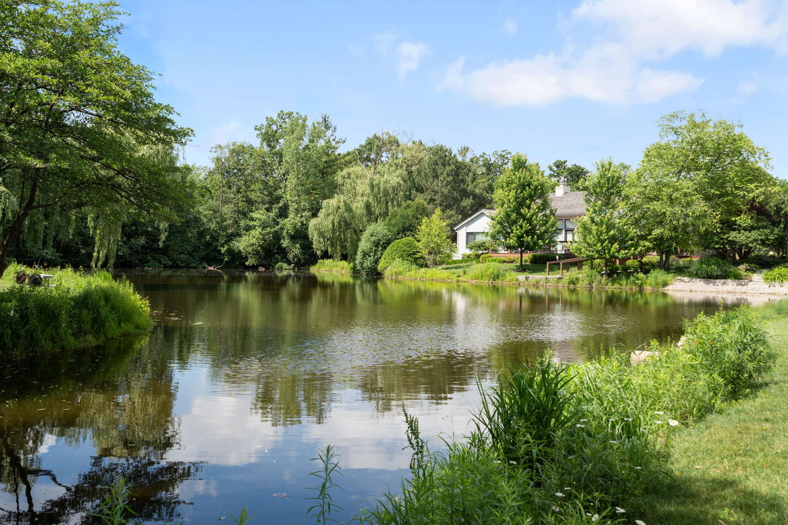 Highland Park, Illinois, 60035, United States, 2 Bedrooms Bedrooms, ,3 BathroomsBathrooms,Residential,For Sale,1903435