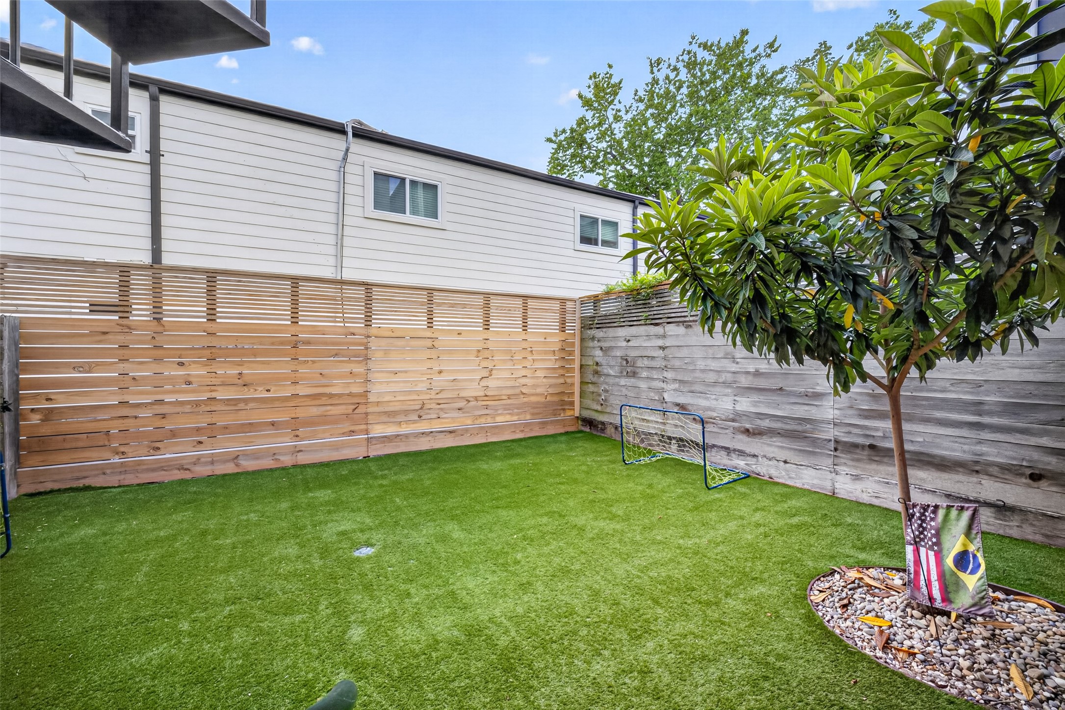  1613 Vermont Street B - 物件實景