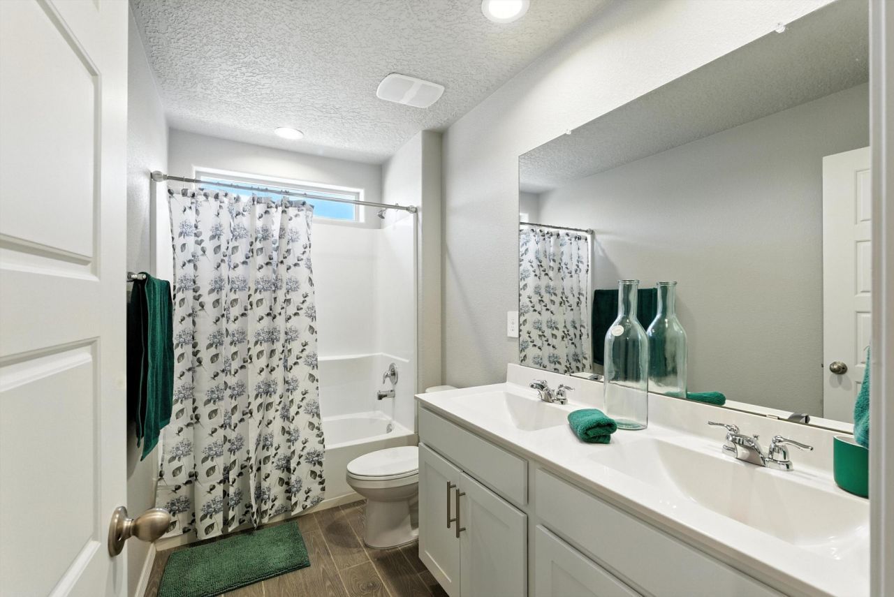 Rio Rancho, New Mexico, 87124, United States, 4 Bedrooms Bedrooms, ,3 BathroomsBathrooms,Residential,For Sale,1868349