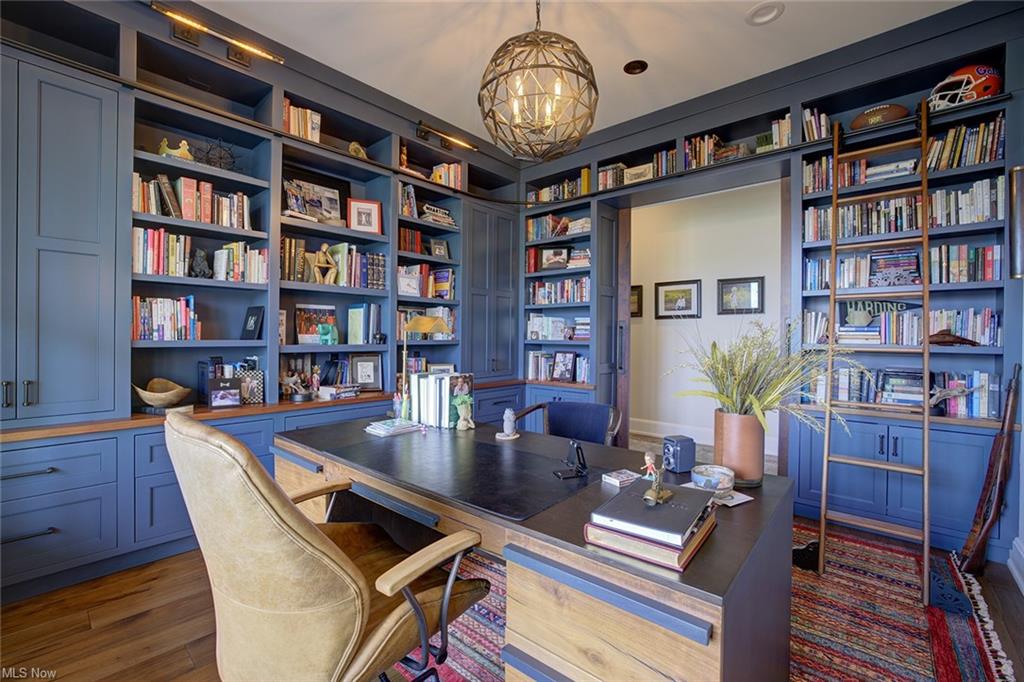 Williamstown, West Virginia, 26187, United States, 5 Bedrooms Bedrooms, ,8 BathroomsBathrooms,Residential,For Sale,1980118