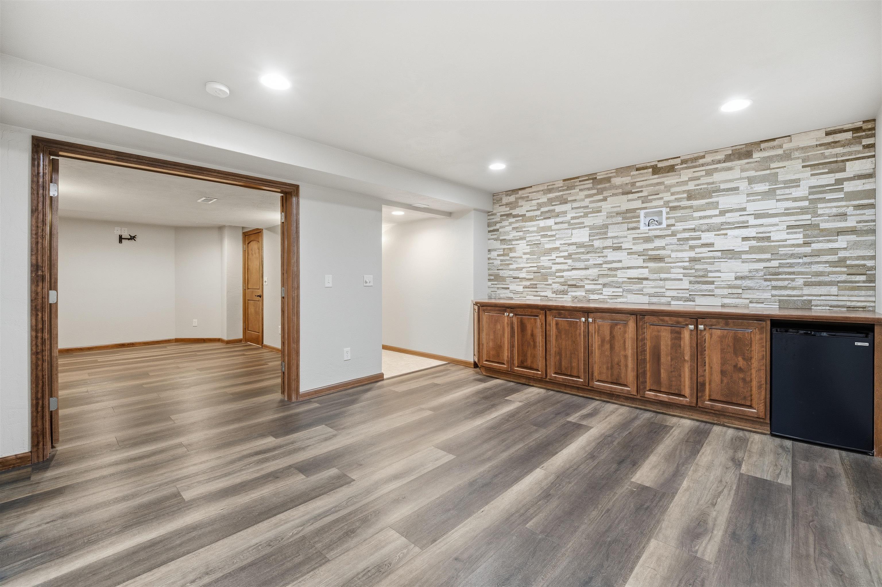 Oshkosh, Wisconsin, 54904, United States, 4 Bedrooms Bedrooms, ,4 BathroomsBathrooms,Residential,For Sale,2009649