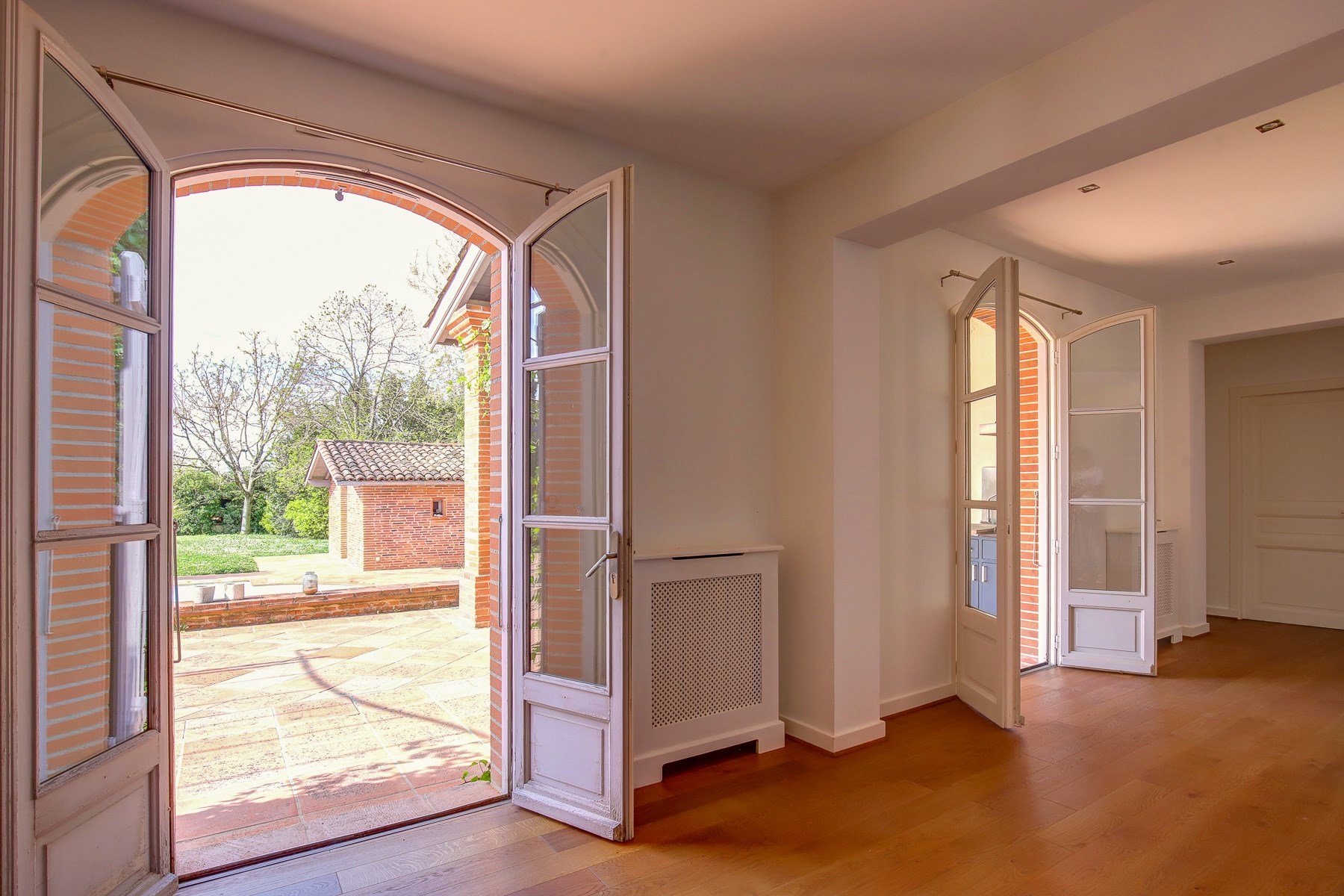  PROXIMITÉ TOULOUSE - MAISON 300m2 - PISCINE - GARAGE - 物件實景