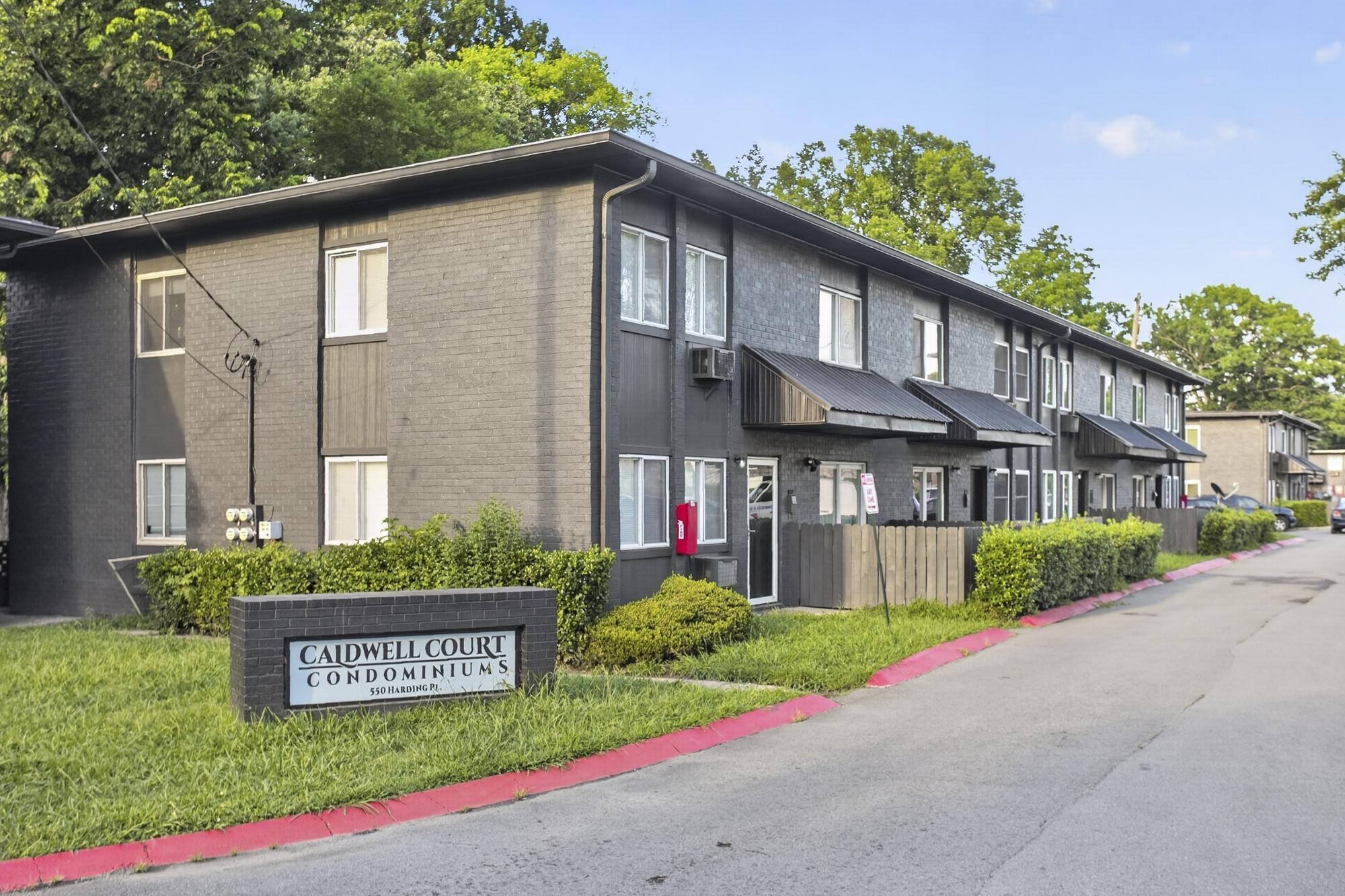 Harding Pl, Nashville, TN 37211