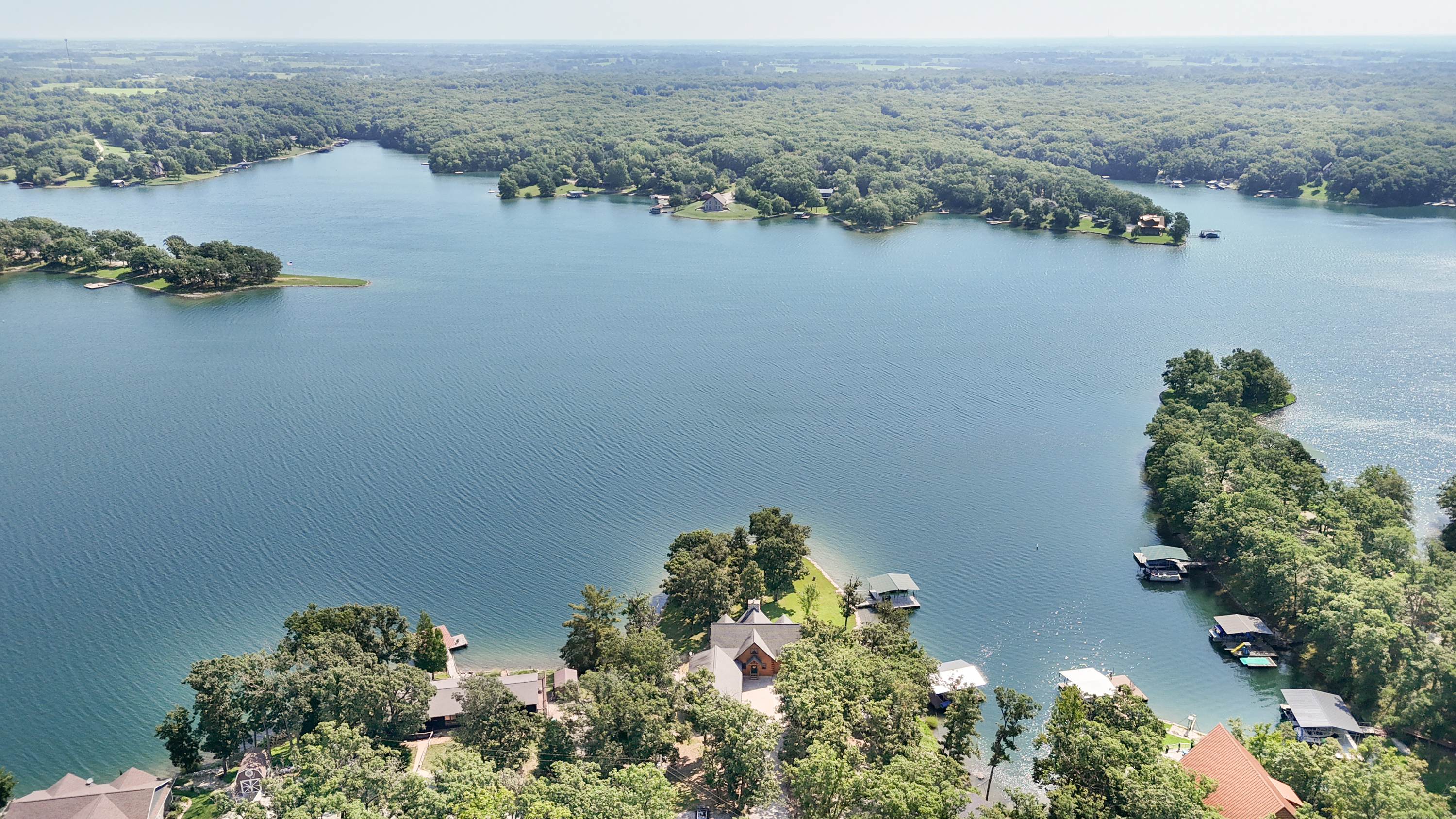Keytesville, Missouri, 65261, United States, 4 Bedrooms Bedrooms, ,Residential,For Sale,1910439