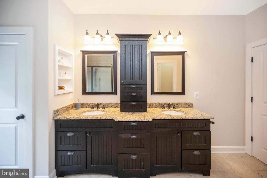 Stafford, Virginia, 22556, United States, 6 Bedrooms Bedrooms, ,5 BathroomsBathrooms,Residential,For Sale,1900693