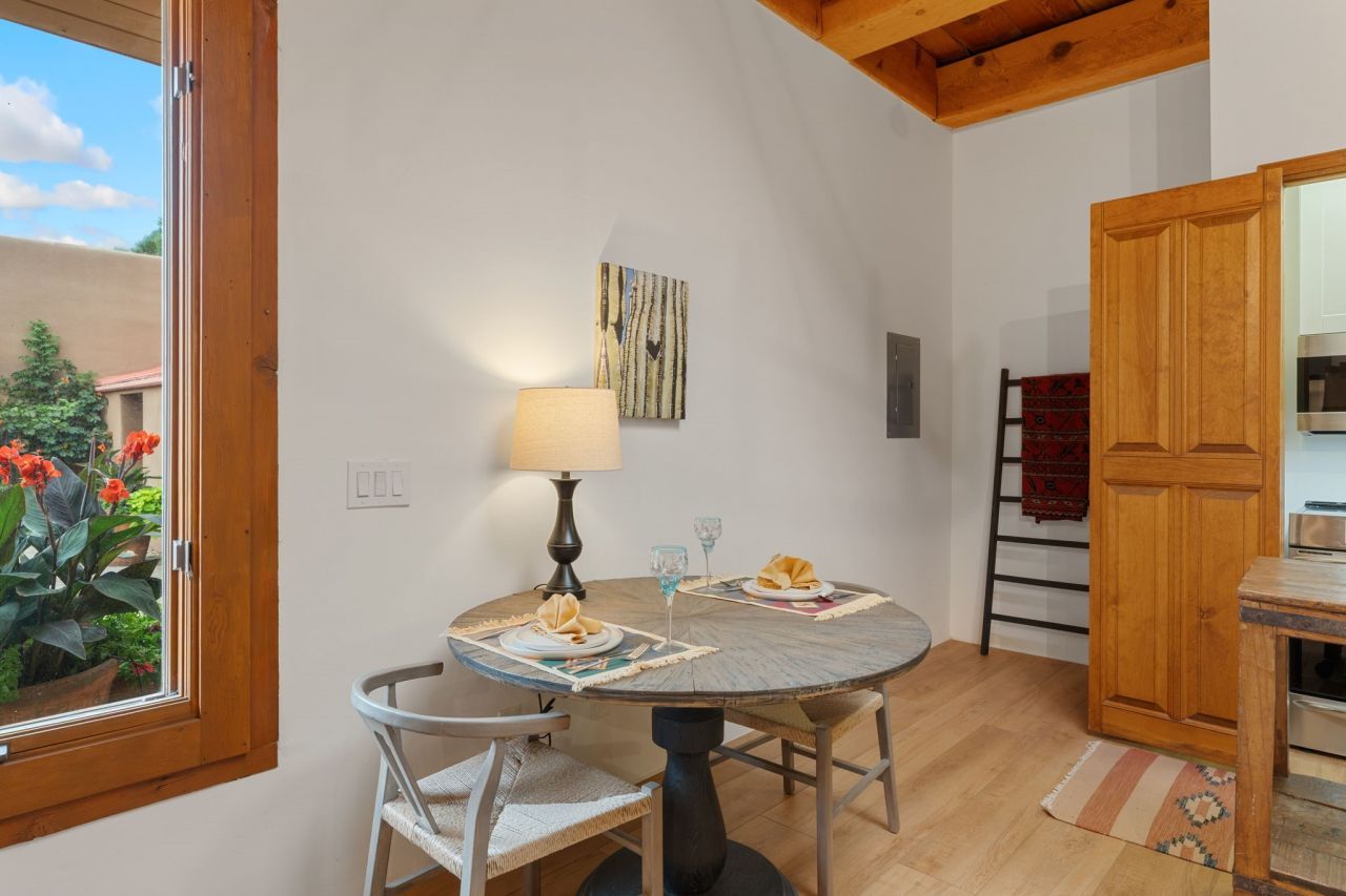 Santa Fe, New Mexico, 87501, United States, ,1 BathroomBathrooms,Residential,For Sale,1926126