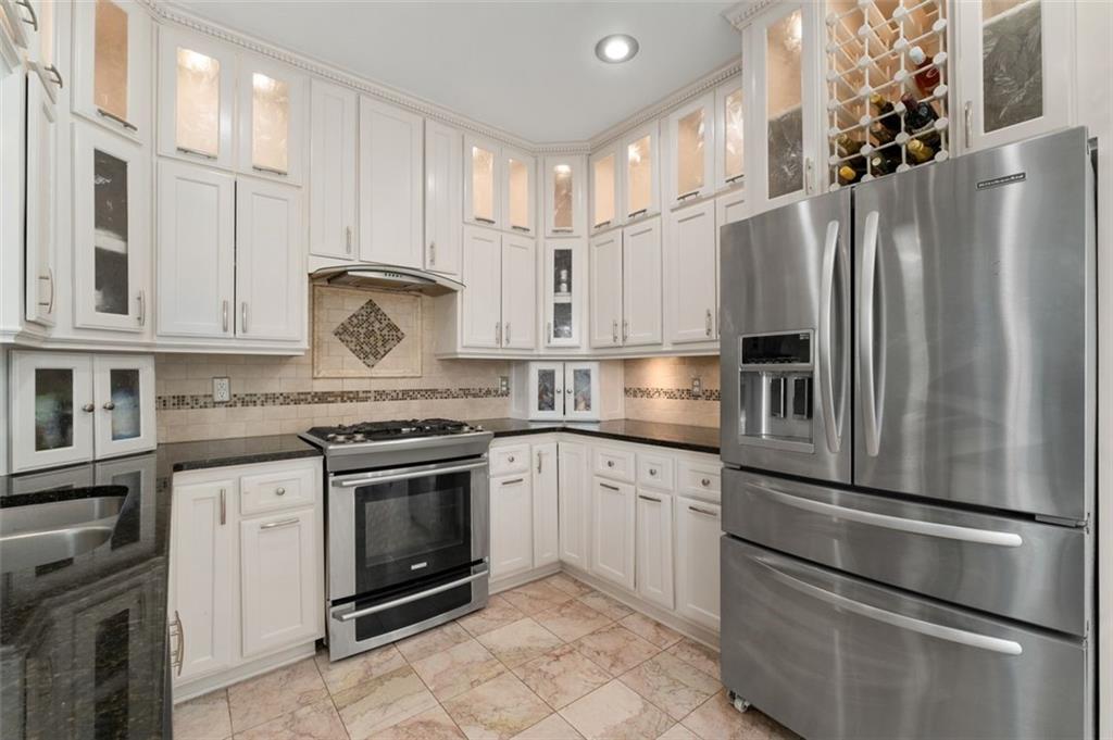 Johns Creek, Georgia, 30022, United States, 4 Bedrooms Bedrooms, ,3 BathroomsBathrooms,Residential,For Sale,1856403