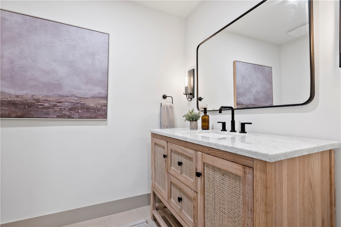 College Station, Texas, 77845, United States, 4 Bedrooms Bedrooms, ,5 BathroomsBathrooms,Residential,For Sale,1932091