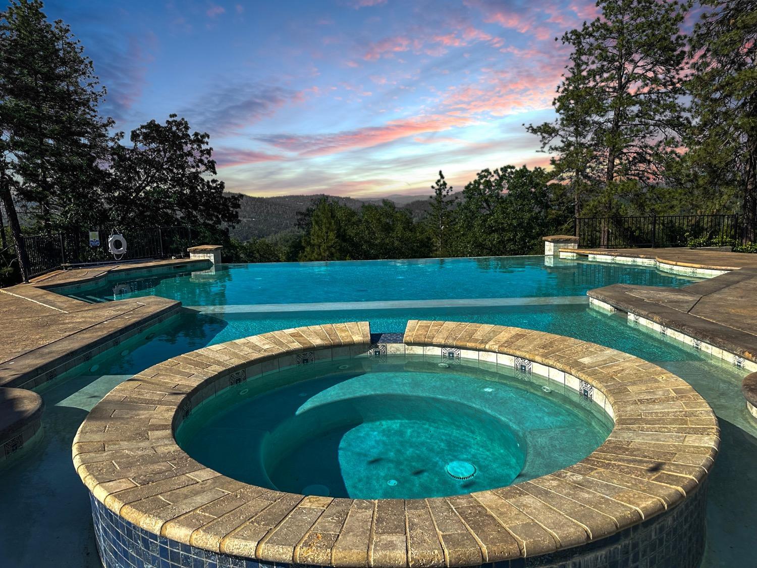 Grass Valley, California, 95949, United States, 4 Bedrooms Bedrooms, ,5 BathroomsBathrooms,Residential,For Sale,1974160