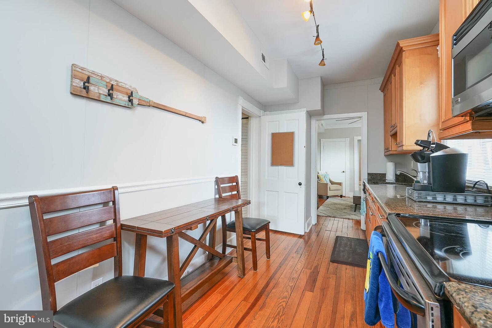 Annapolis, Maryland, 21401, United States, 4 Bedrooms Bedrooms, ,3 BathroomsBathrooms,Residential,For Sale,2002479